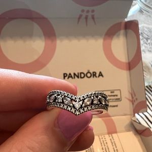 Pandora ring